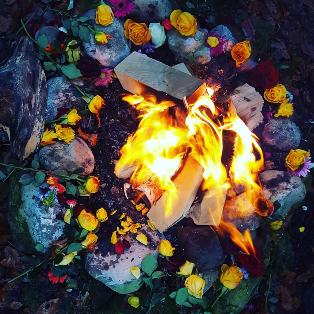 ¿CÓMO CELEBRAR ESTE TIEMPO SOLSTICIAL Y&nbsp;SAGRADO?